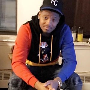 Meet your Posher, Maxwell